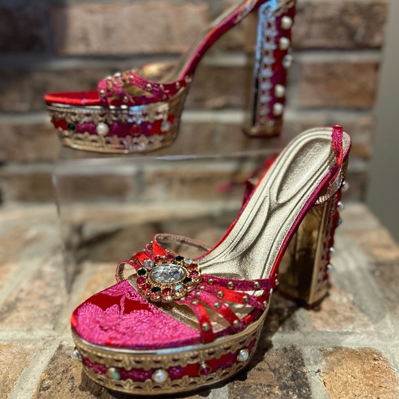 Azalea Wang Aline Gemstone Platform Sandal w/ Ankle Strap - Picture 9 of 11